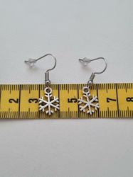 Örhängen Snöflingor, antiksilverfärgade