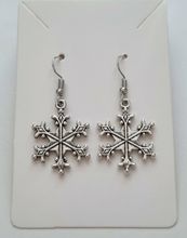 Örhängen Snöflingor, antiksilverfärgade
