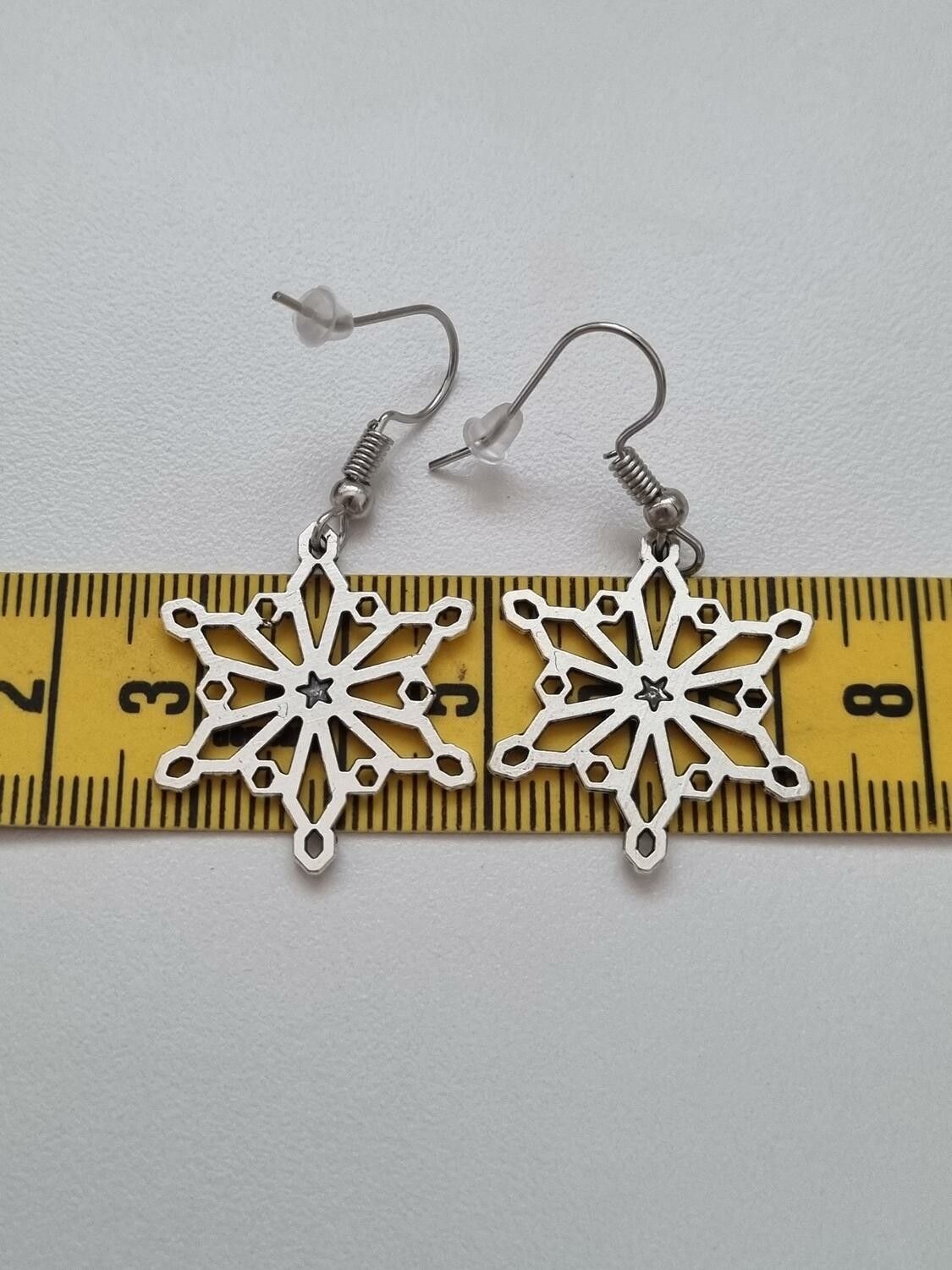 Örhängen Snöflingor, antiksilverfärgade