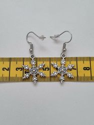Örhängen Snöflingor, antiksilverfärgade