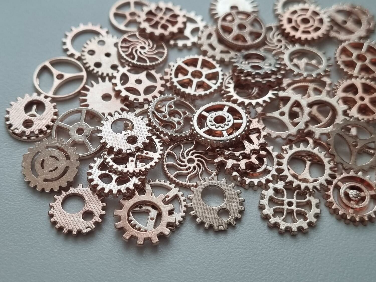 50 st kugghjul i steampunk, kuggar, gears minikugghjul (roseguld)