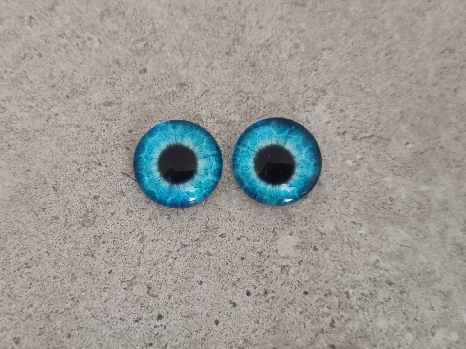 2 st drakögon kattögon i glas, glasinfattningar, cabochoner (12 mm)