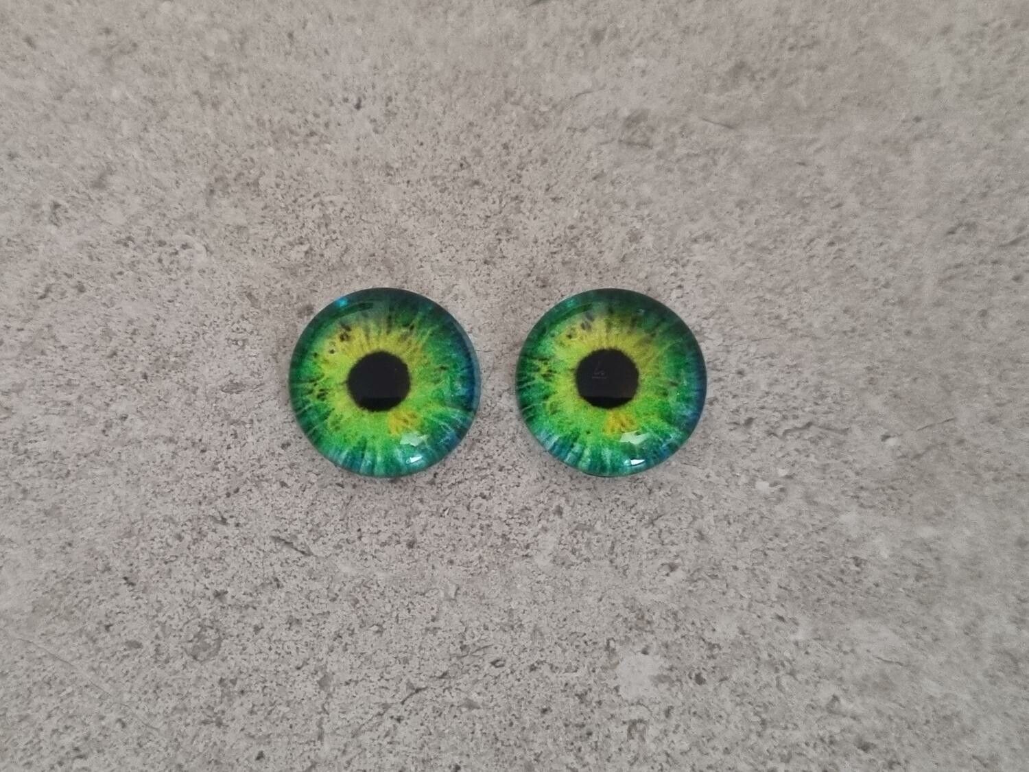 2 st drakögon kattögon i glas, glasinfattningar, cabochoner (12 mm)