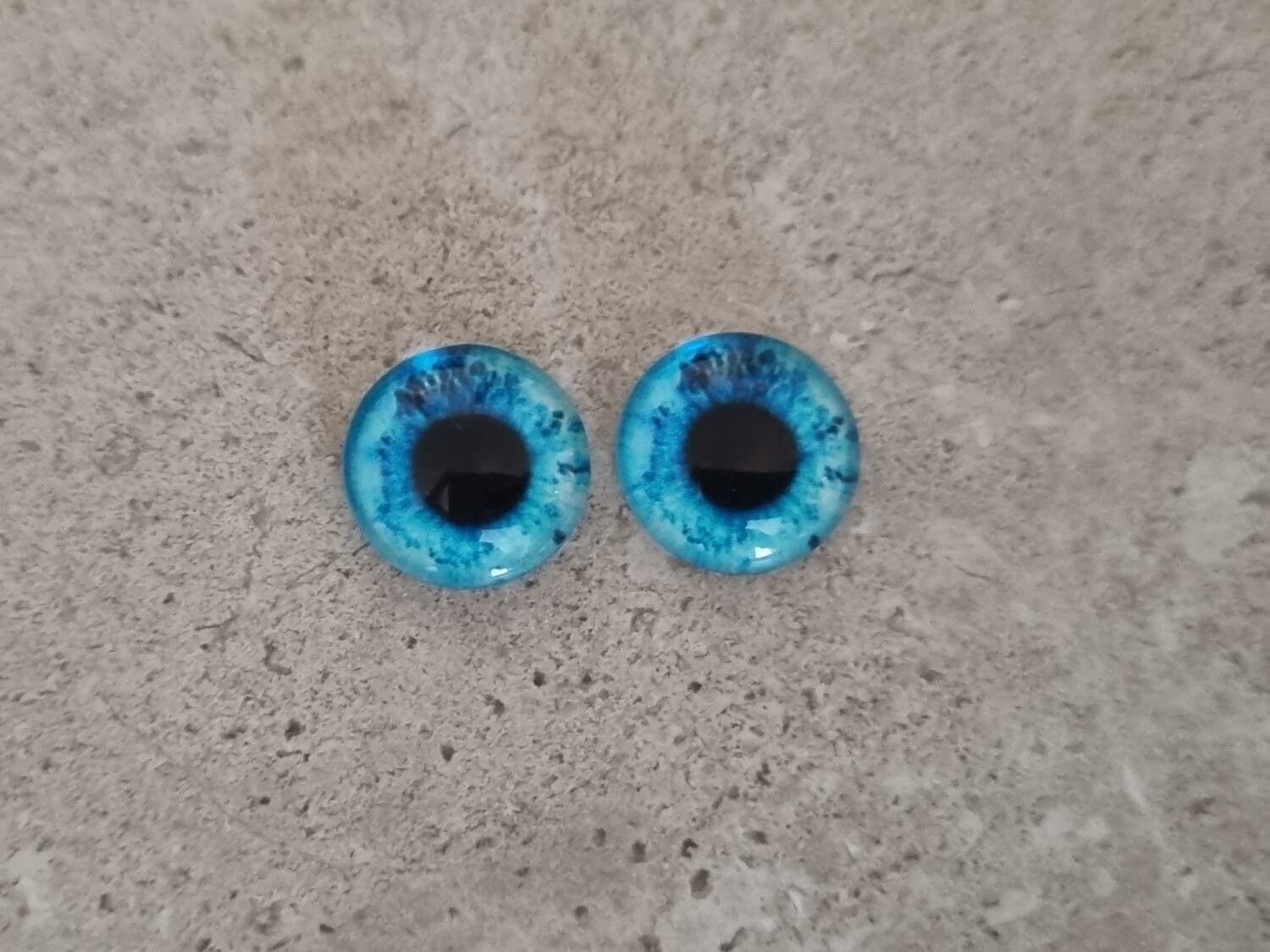 2 st drakögon kattögon i glas, glasinfattningar, cabochoner (12 mm)