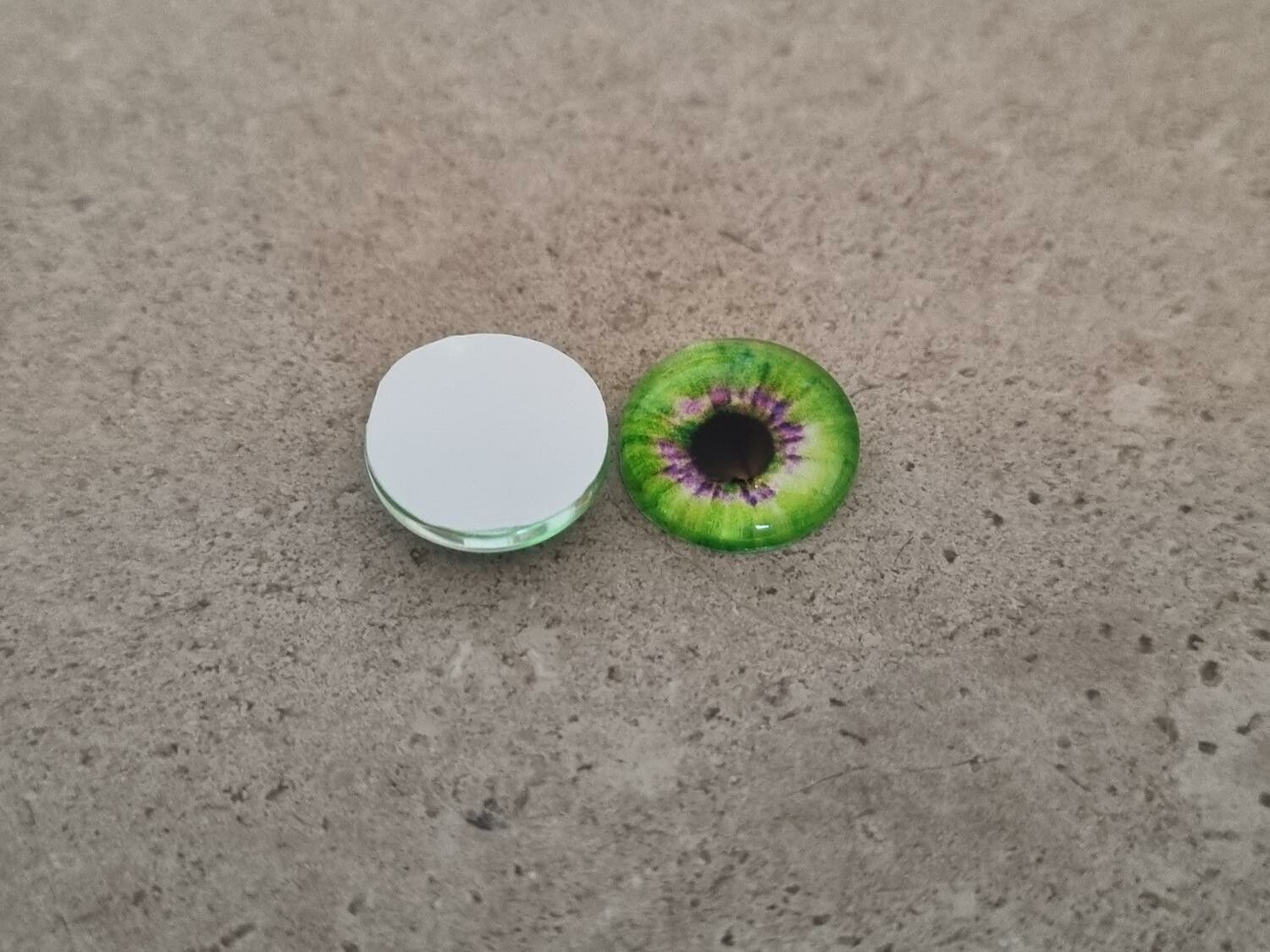 2 st drakögon kattögon i glas, glasinfattningar, cabochoner (12 mm)