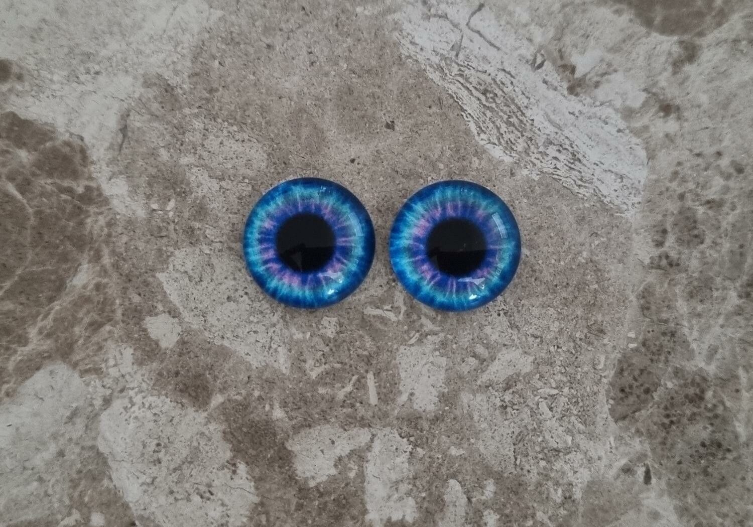 2 st drakögon kattögon i glas, glasinfattningar, cabochoner (12 mm)