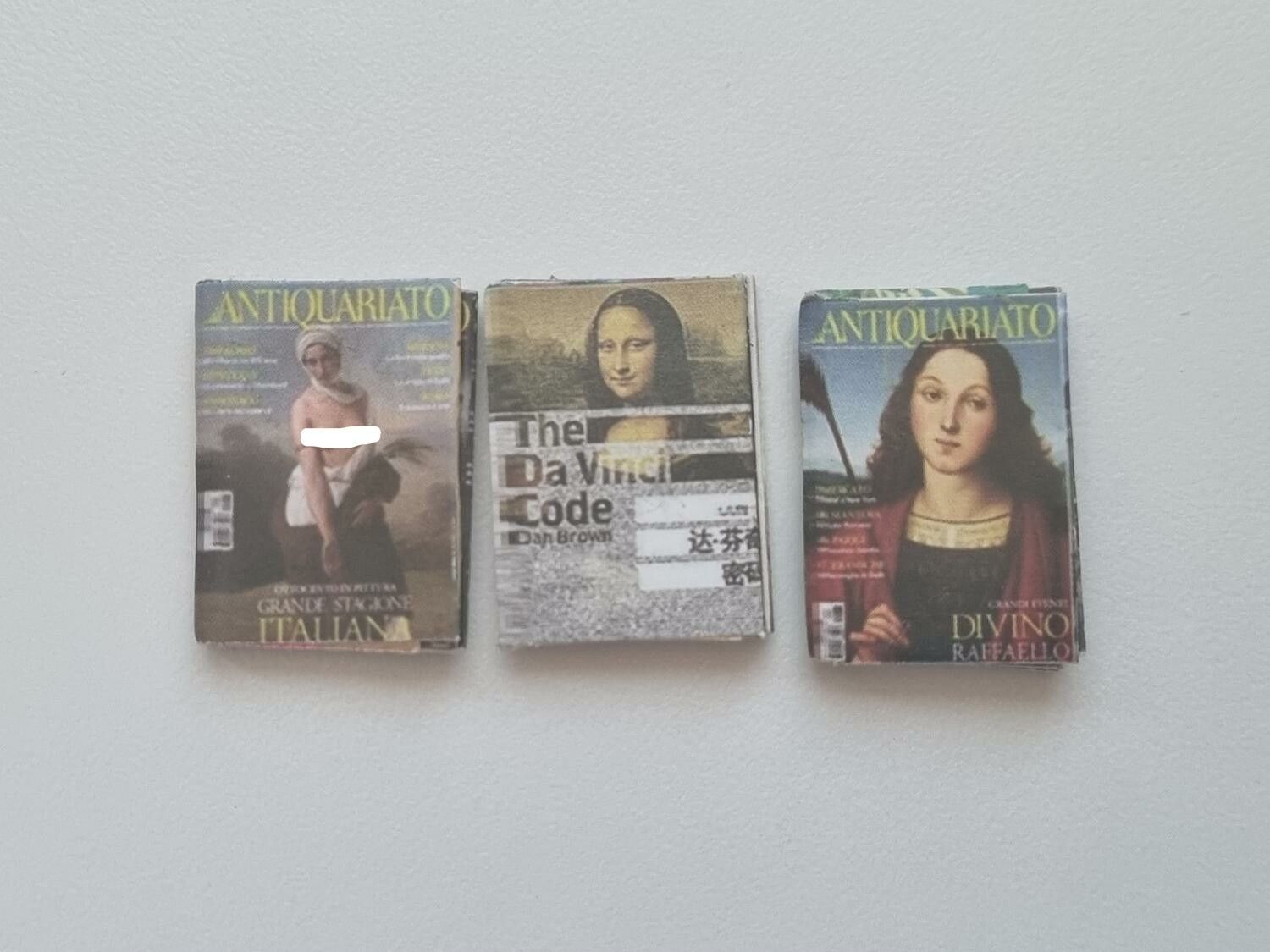 3 st retrotidningar, miniatyrböcker, minibok till dockskåp dockhus