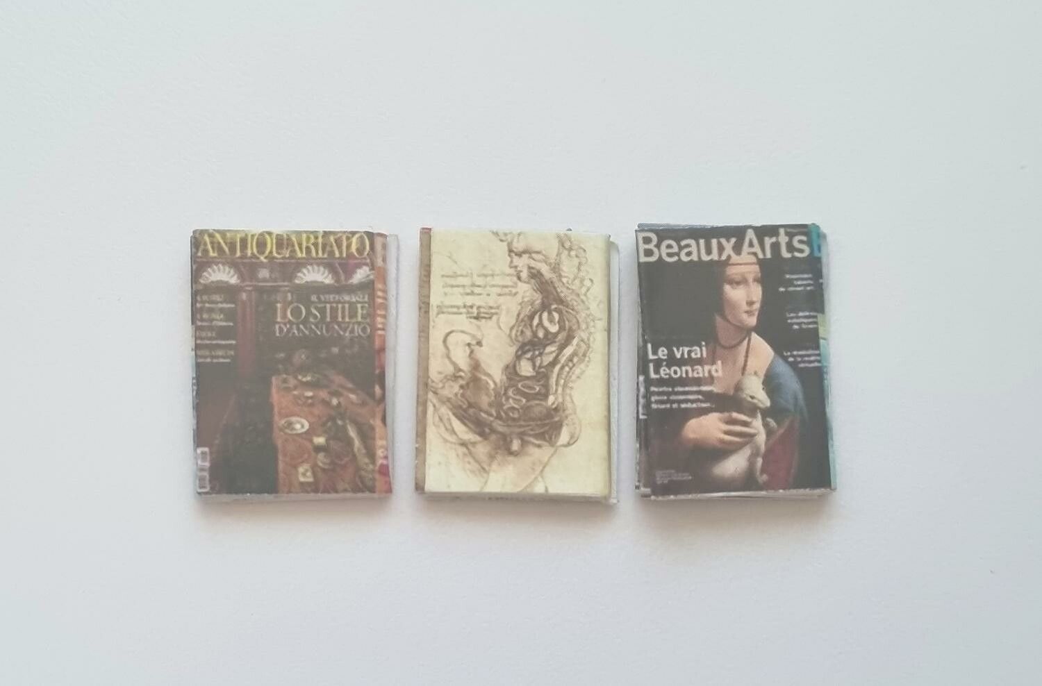 3 st retrotidningar, miniatyrböcker, minibok till dockskåp dockhus