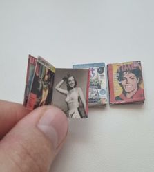 3 st retrotidningar, miniatyrböcker, minibok till dockskåp dockhus