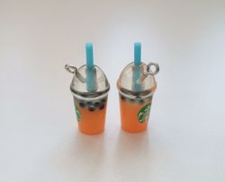 2 st iskaffe, frappucino, drinkar - Miniatyrer för dockhus, tittskåp