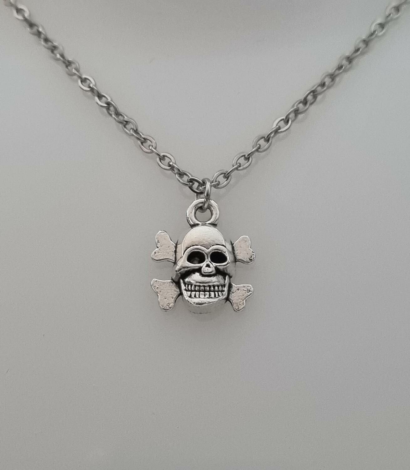 Halsband med dödskalle, dödskalleberlock (45 cm långt halsband)