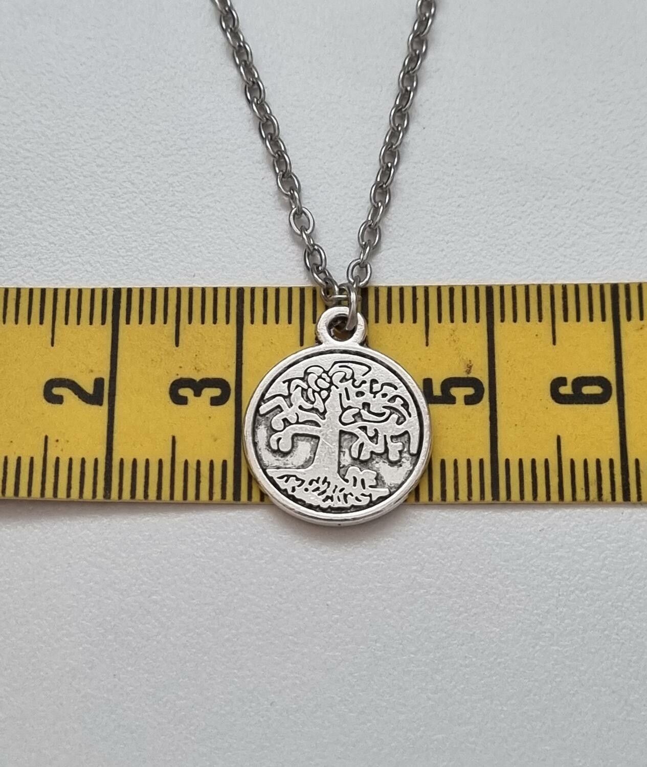 Halsband med träd, trädberlock (45 cm långt halsband)