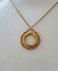 Halsband med livboj som berlock (50 cm långt halsband)