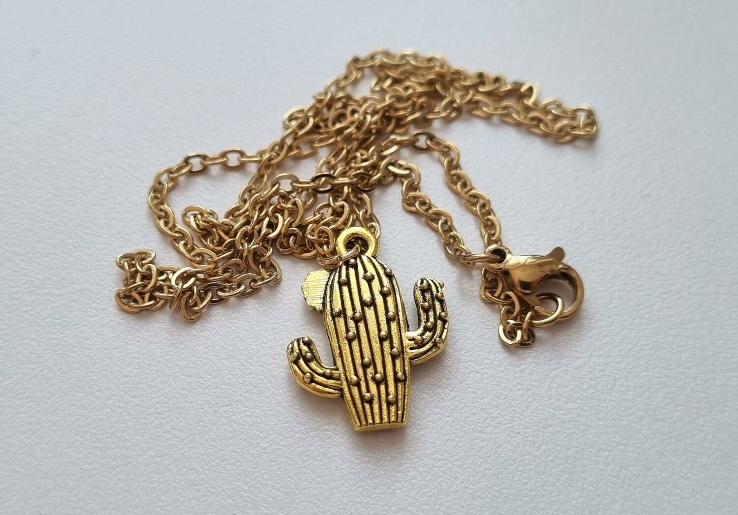Halsband med kaktus, Kaktusberlock (45 cm långt halsband)