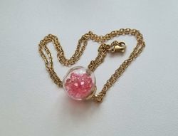 Halsband med en rund glasberlock/glaskula (45 cm lång kedja, rosa)