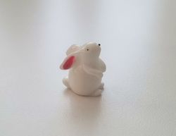 Handmålad kanin, miniatyr (2,2 cm hög)