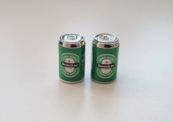 2 st Burkar miniatyr, miniburkar, dockskåp, tittskåp (Heinekne)
