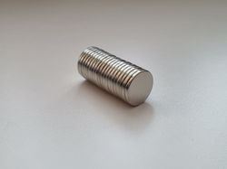 10 st Neodymium magneter (15x2 mm) runda magneter