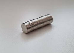 25 st Neodymium magneter (12x1 mm) runda magneter
