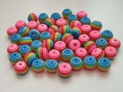 50 st pärlor i varierande vackra färger (8 mm)