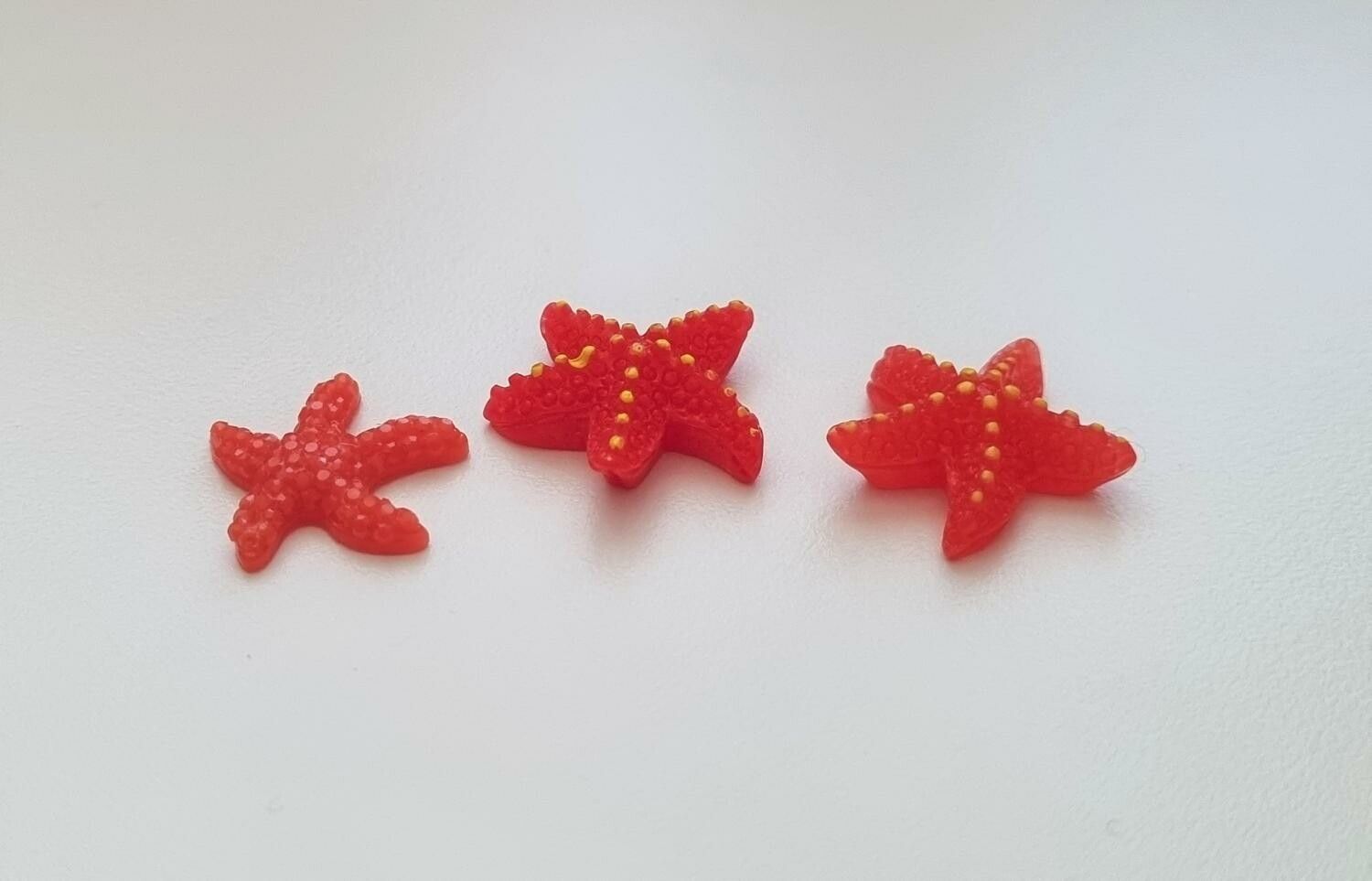 3 st sjöstjärnor. Miniatyrer / figuriner för dockskåpet, tittskåp mm