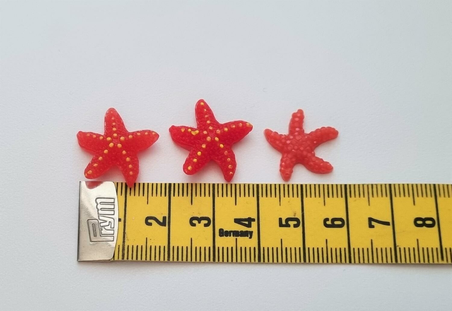 3 st sjöstjärnor. Miniatyrer / figuriner för dockskåpet, tittskåp mm