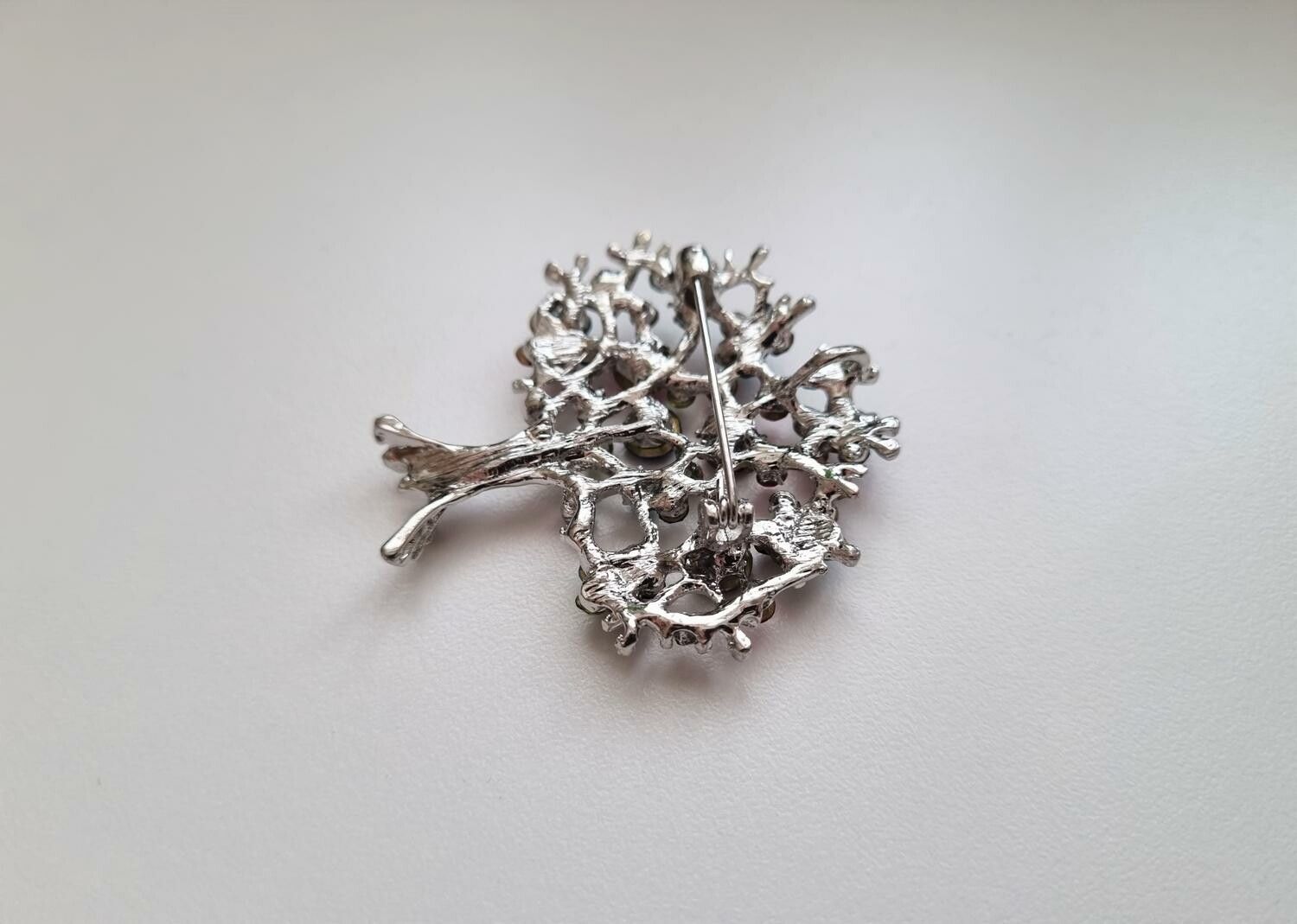 1 st detaljrik brosch hänge - Träd / trädbrosch