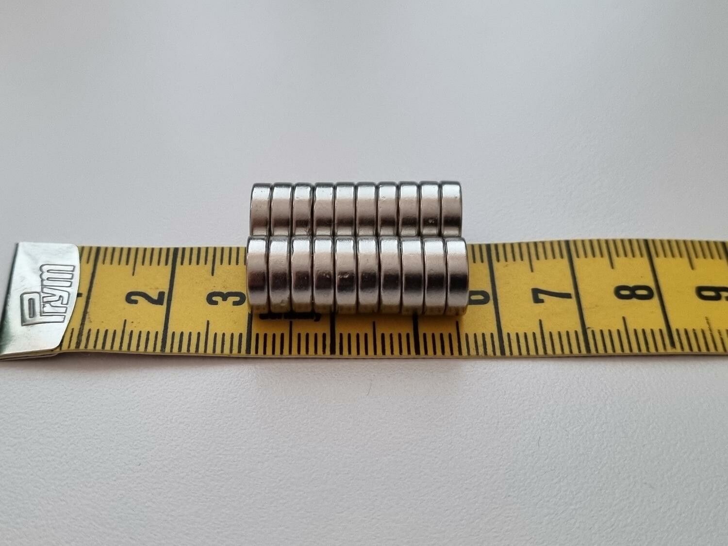 10 st Neodymium magneter (10x3x3 mm) runda magneter med hål
