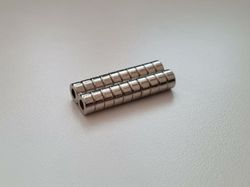 10 st Neodymium magneter (6x3x3 mm) runda magneter med hål