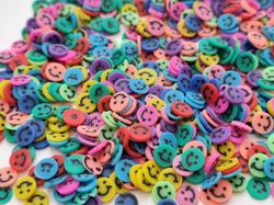 1000 st små smileys av mjuk lera, polymerlera för scrapbooking