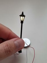Lampa, gatulampa, miniatyrlampa (LED) För dockhus, tittskåp, tågräls mm