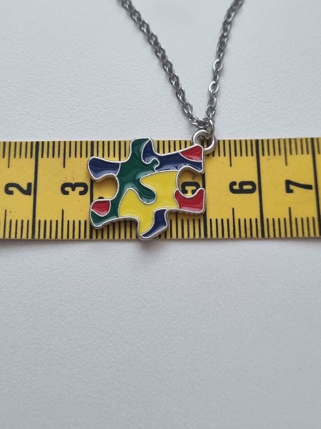 Halsband med pusselbit, autism / medvetenhet
