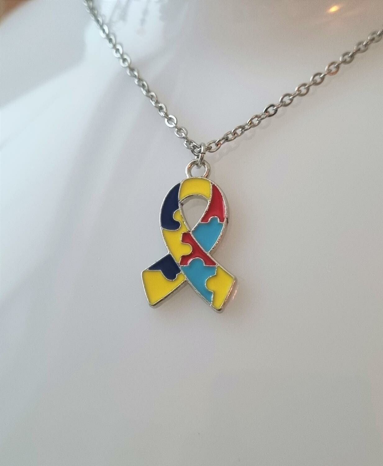 Halsband Pusselbit, autism / medvetenhet