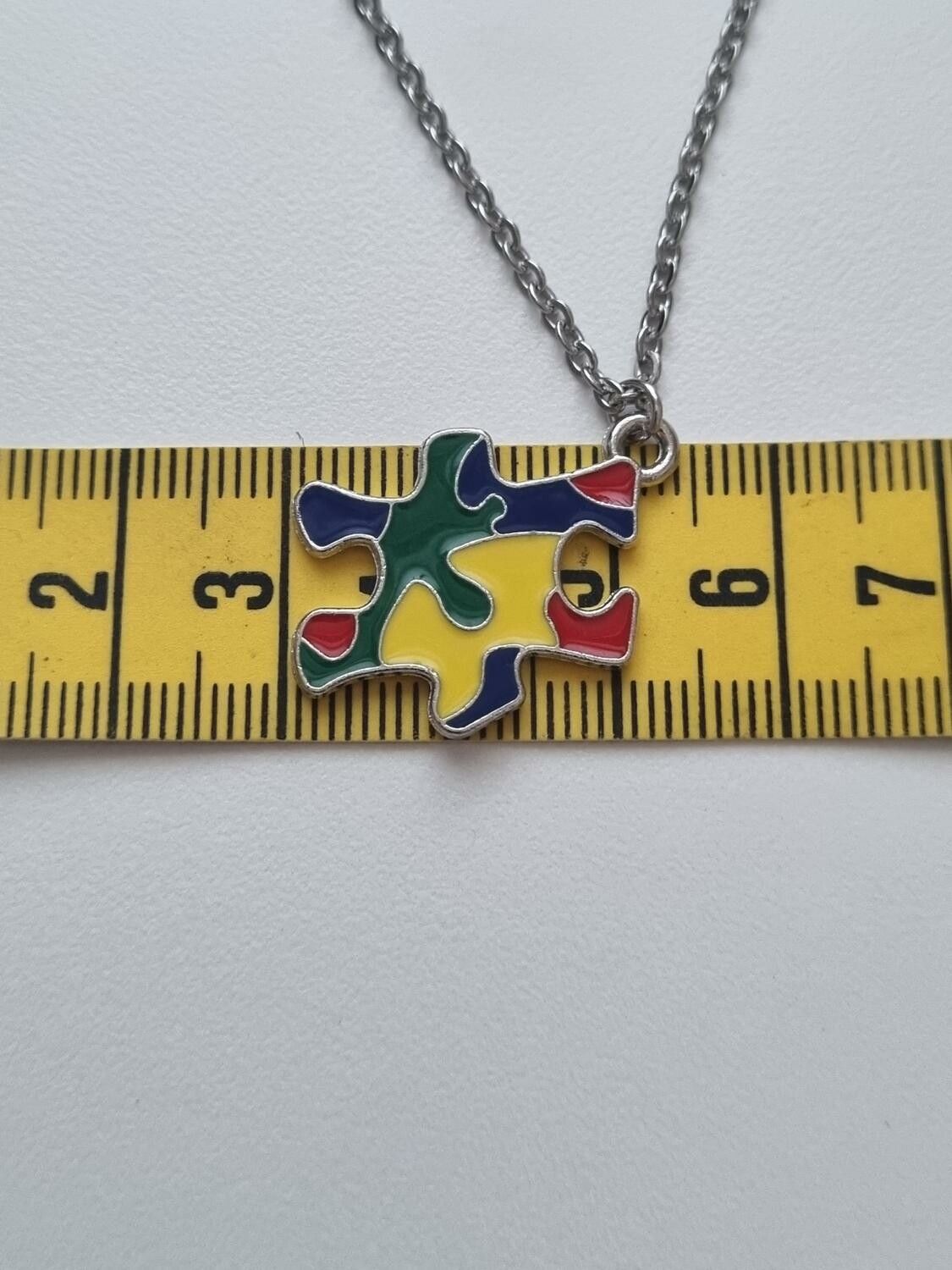 Halsband med pusselbit, autism / medvetenhet