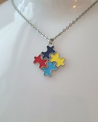 Halsband med pusselbit, autism / medvetenhet