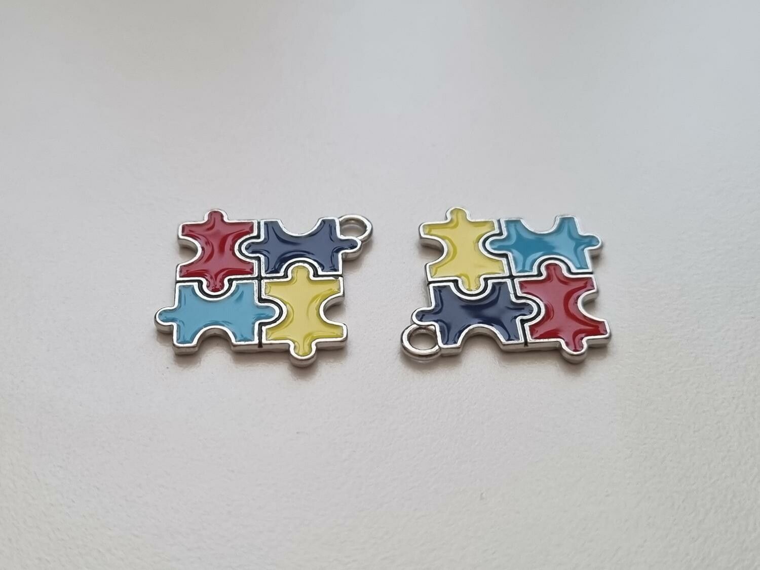 Berlock Autism Medvetenhet Pusselbit (variant 4)