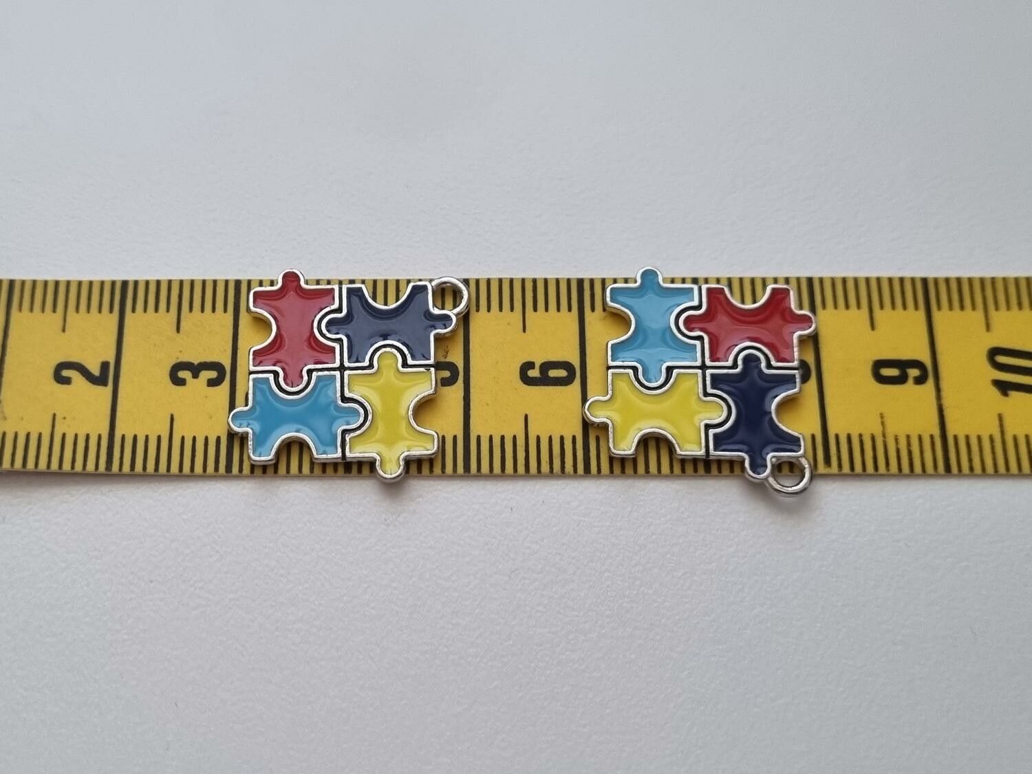 Berlock Autism Medvetenhet Pusselbit (variant 4)