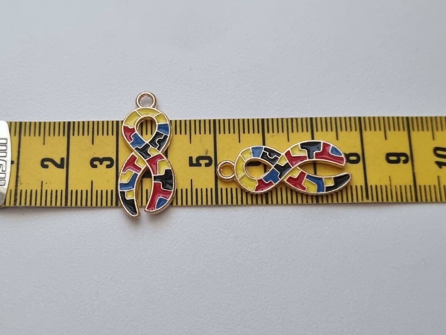 Berlock Autism Medvetenhet Pusselbit (variant 2)