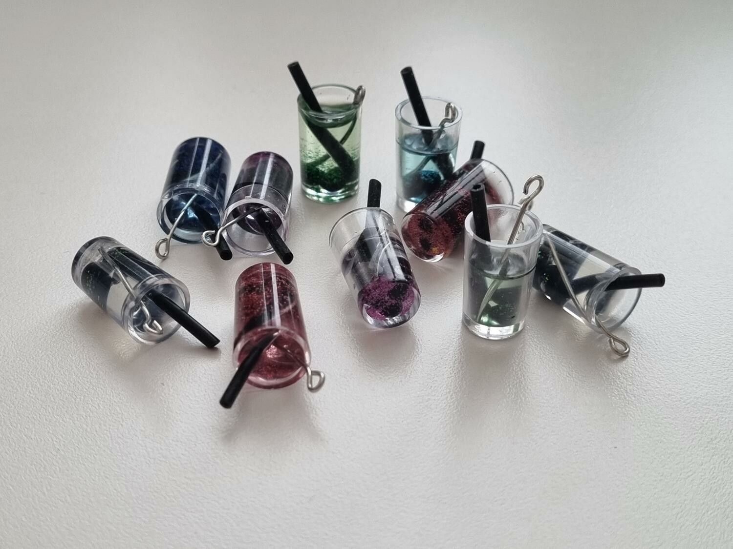 1 st drink, minidrink, miniatyr i glas - till dockskåp, tittskåp
