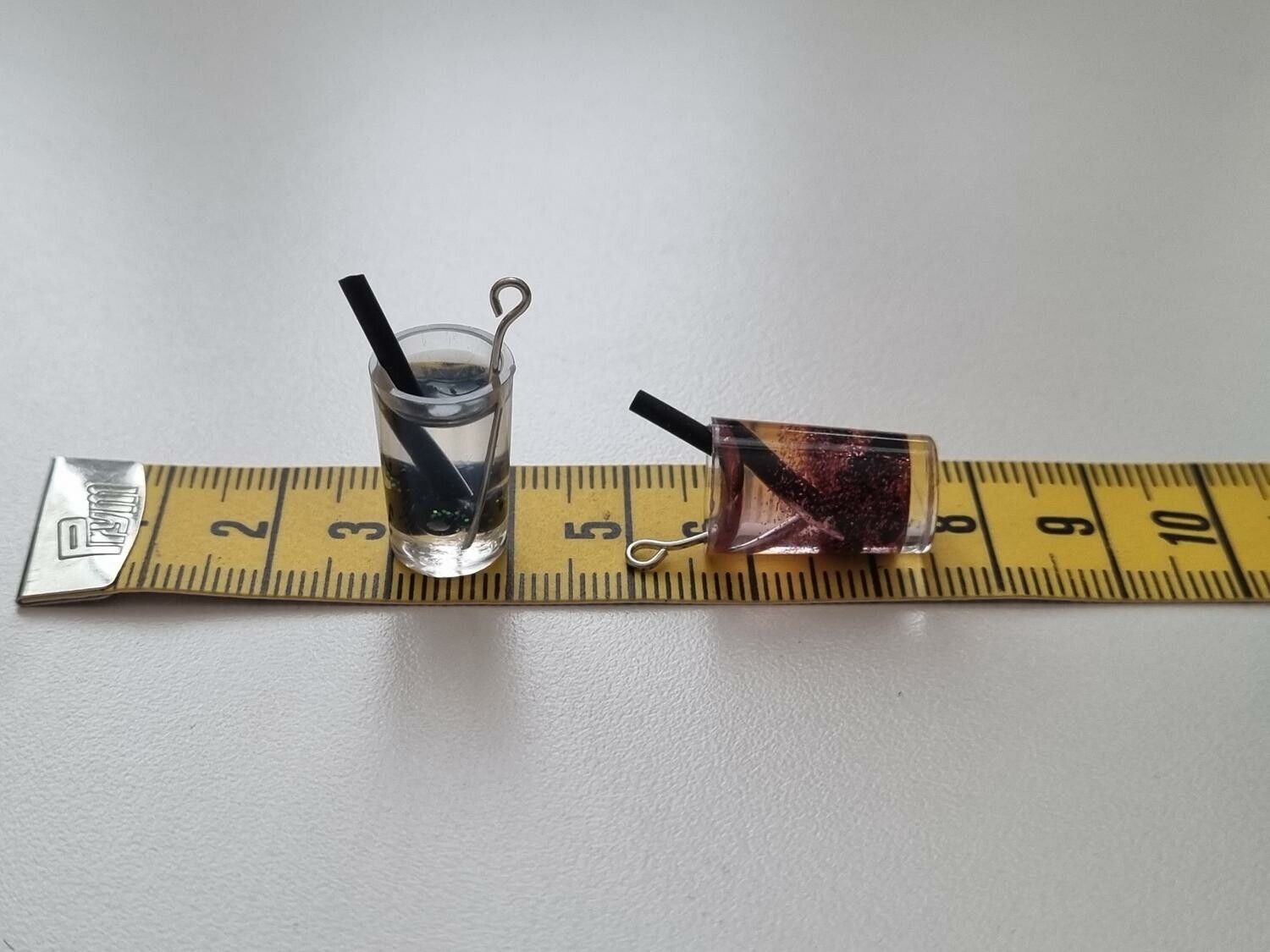 1 st drink, minidrink, miniatyr i glas - till dockskåp, tittskåp