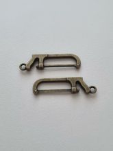 Berlocker Charms Miniatyr Bågfil, 2 st bronsfärgade