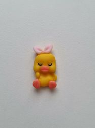 Miniatyr anka med rosett, miniatyranka (2,6 cm hög)