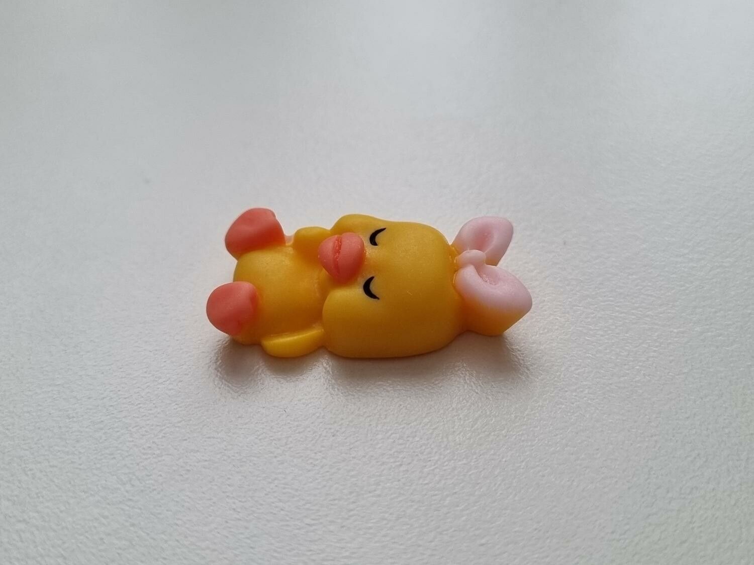 Miniatyr anka med rosett, miniatyranka (2,6 cm hög)