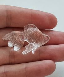 Transparent fisk, miniatyr för dekoration (4,1 cm lång)