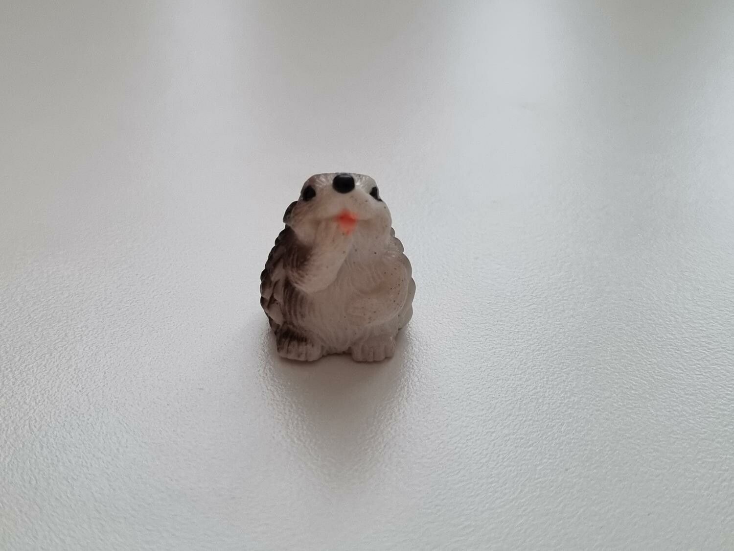 Igelkott, miniatyr för dekoration (2,3 cm hög)