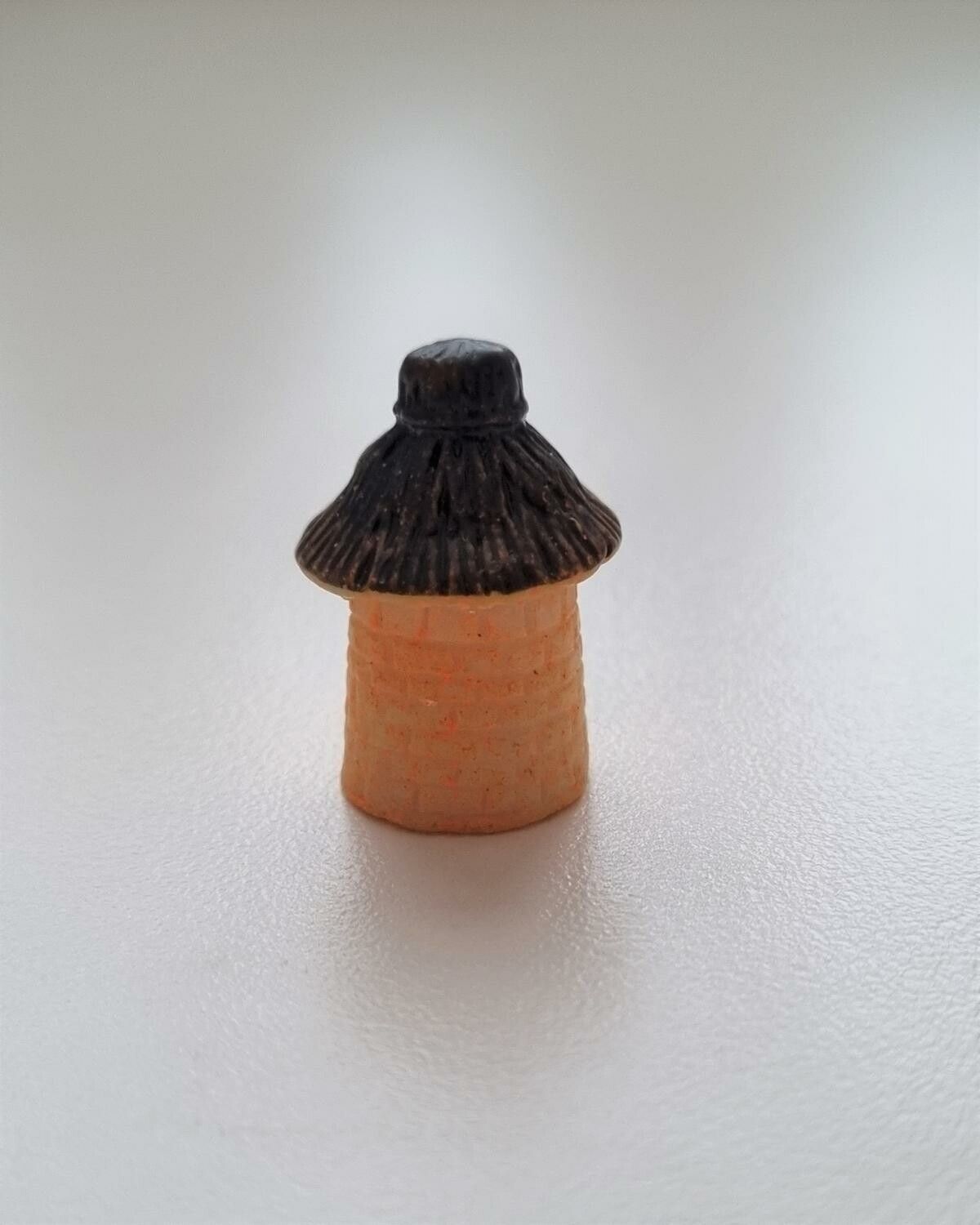 Svamphus, minihus - Miniatyr (2,1 cm hög)