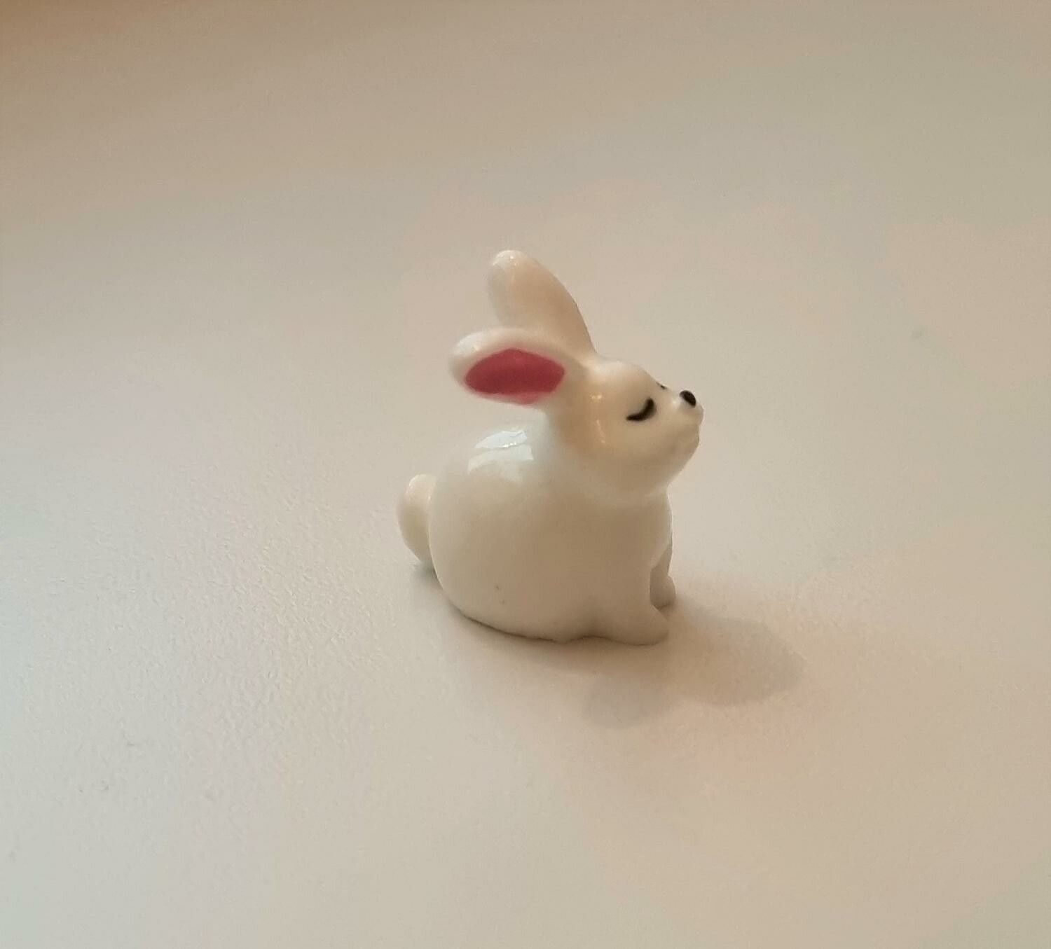 Handmålad kanin, miniatyr (2,4 cm hög)