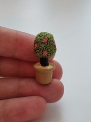 Handmålad växt i kruka, miniatyr, miniträd (3 cm hög)