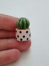 Handmålad kaktus i kruka, miniatyr, minikaktus (2,5 cm hög)