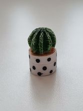 Handmålad kaktus i kruka, miniatyr, minikaktus (2,5 cm hög)